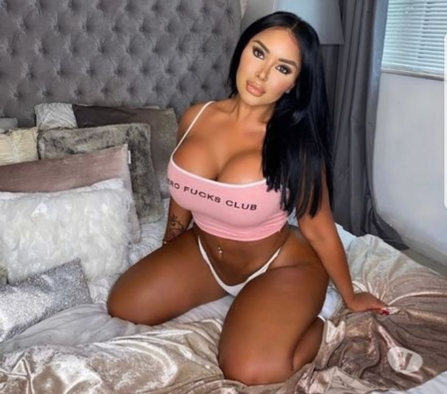 Escorts South East London Walworth - South East London - Photos for Amazing CHANEL! At your Service!Satisfaction Guaranteed