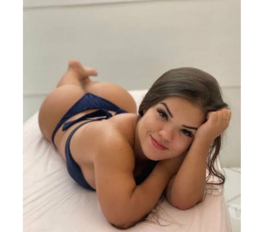 Escorts Greater Manchester Manchester - Photos for 🍒GFE JULIA 🪩 🔝HOTTEST BRUNETTE 🔝PARTY GIRL