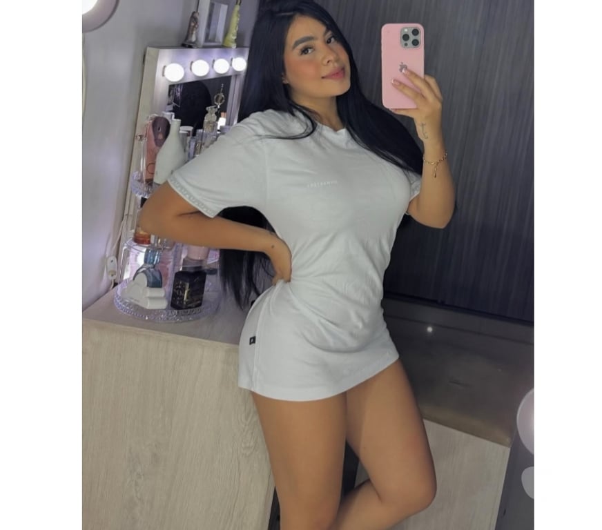 Escorts Cardiff Cardiff City Centre - Cardiff - Photos for 🔥🇧🇷Lary Brunette 🍑 Party girls 🔥