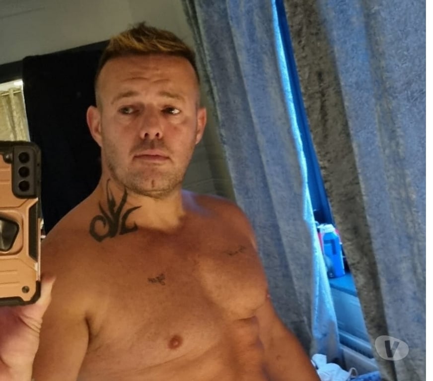Escorts West Yorkshire Wakefield - Photos for Perfect private sexy experience for all females