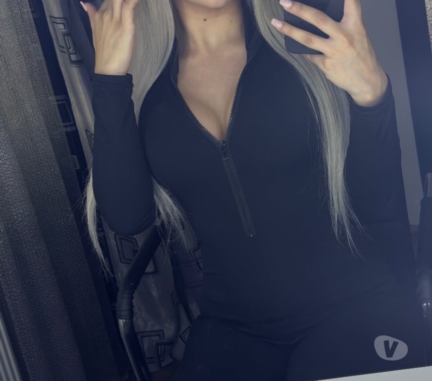 Adult Entertainment Hertfordshire St. Albans - Photos for Your online girlifriend❤️videocall and hot chat