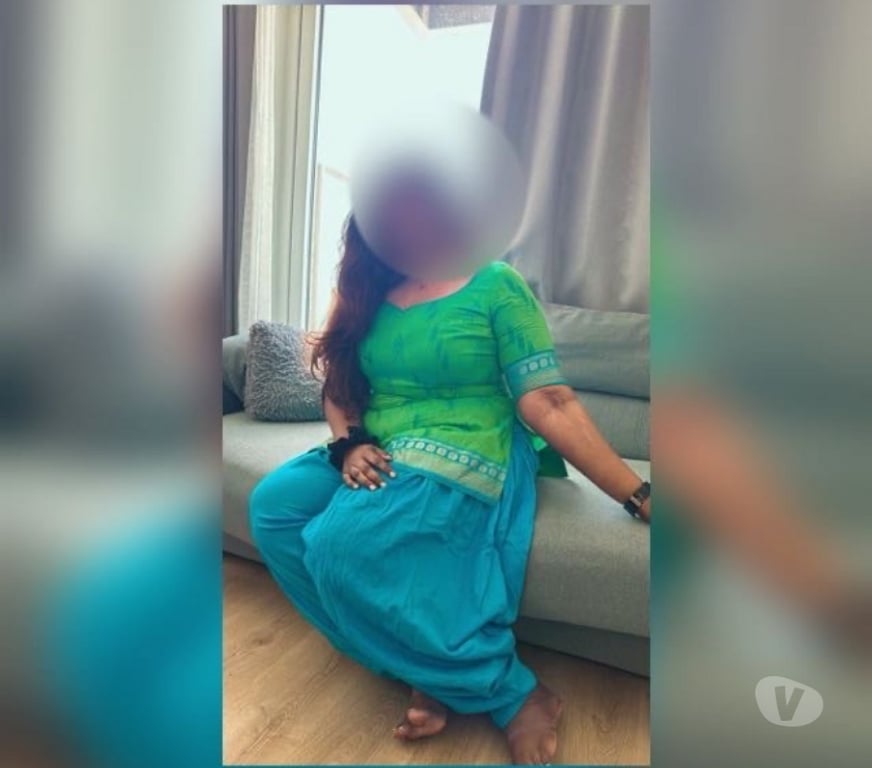 Escorts West London Hounslow - Photos for Asian Indian Tamil Girl Neela New in Hounslow 🇮🇳