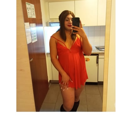 Trans Luton Town Centre Luton - Photos for Isabe full services ts