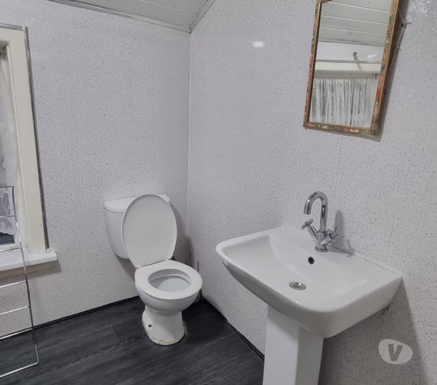 Property to Rent West Yorkshire Kirklees - Photos for House for rent in Town