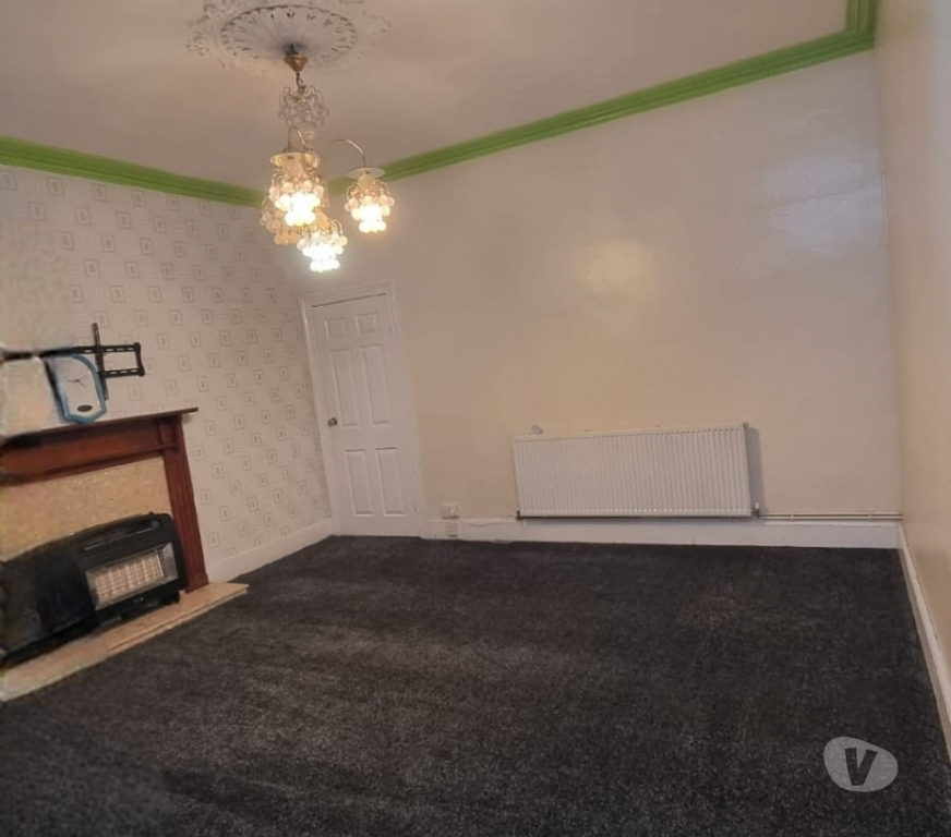 Property to Rent West Yorkshire Kirklees - Photos for House for rent in Town