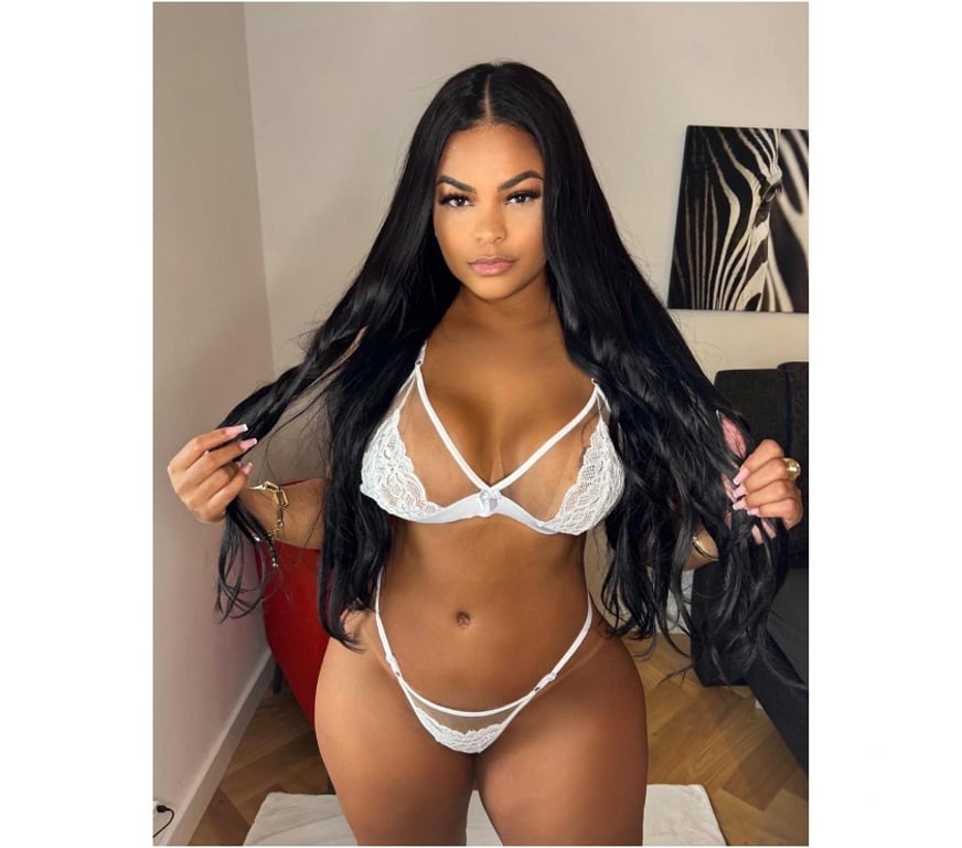 Escorts North London Haringey - Photos for Paola PARTY GIRL🇧🇷💯 REAL🔥BIG BIG ASS 🍑