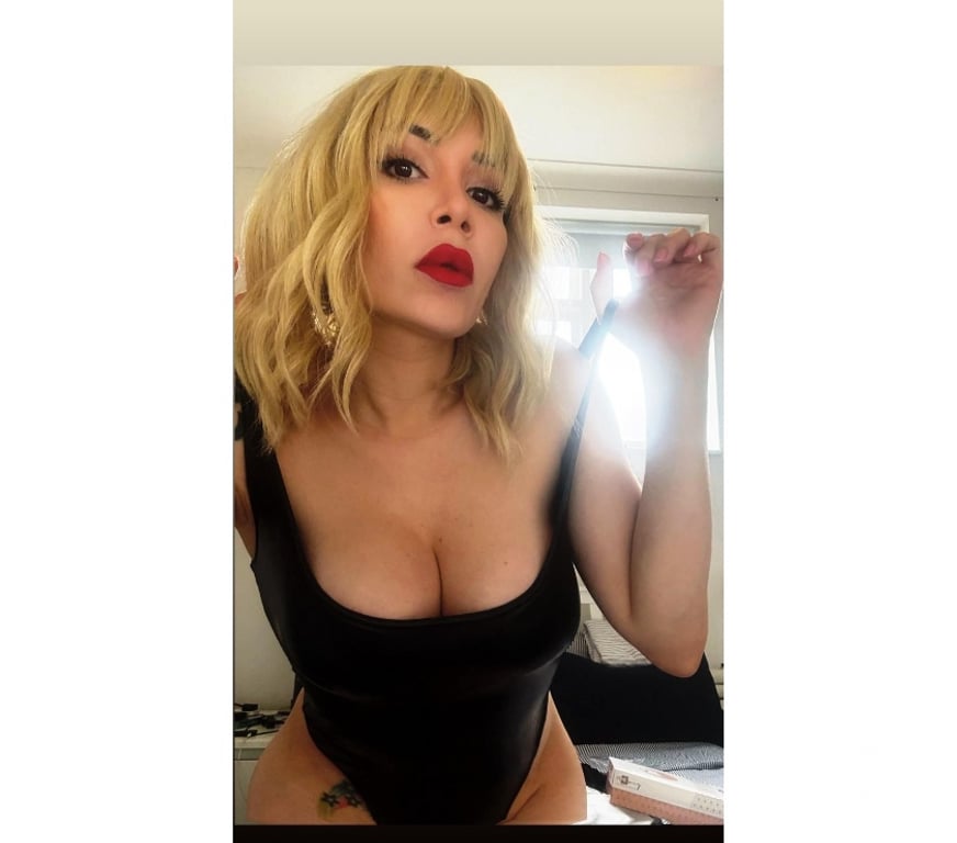 Escorts South West London Streatham - South West London - Photos for MEET LAIS VOLVIC!