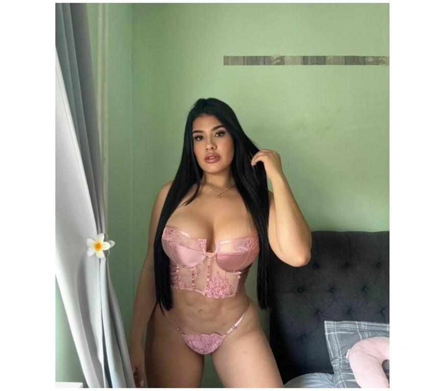 Escorts South East London Plumstead - South East London - Photos for Latina 👉party girl🥳 hot 🔥 Melany