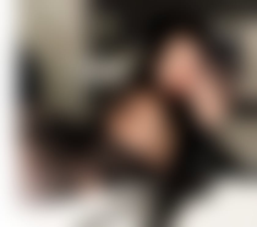 Escorts Lewisham South East London - Photos for New in town real pictures! Pretty woman