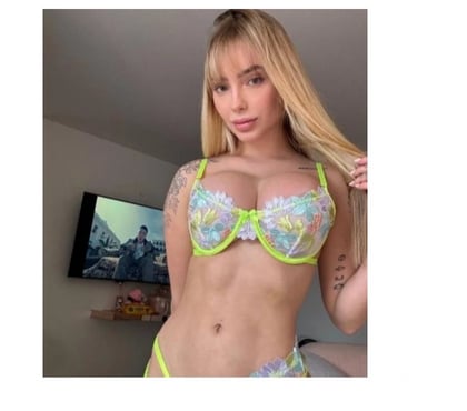Duo Escorts & Erotic Massage Reading Town Centre Reading - Photos for 🔥 Do you want a 23 year old Latina? 🔞