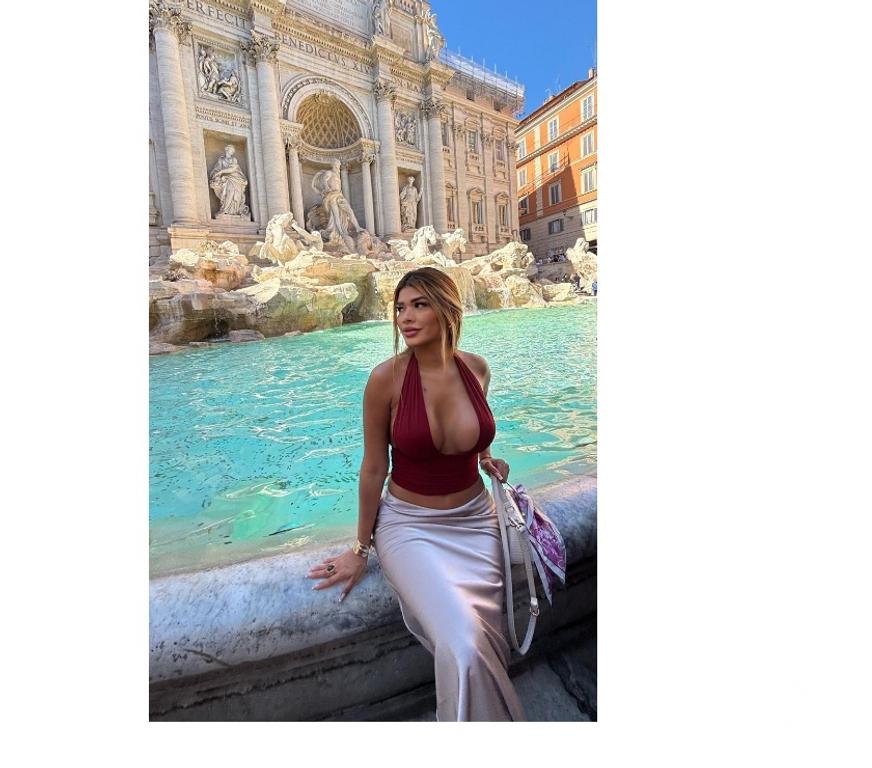 Escorts South West London Haydons Road - South West London - Photos for ❤️ Warm, genuine moments with a sweet Brazilin Girl