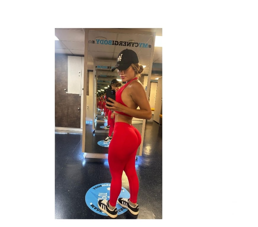 Escorts South West London South Wimbledon - South West London - Photos for Sensual, kind, and always with a smile ππ