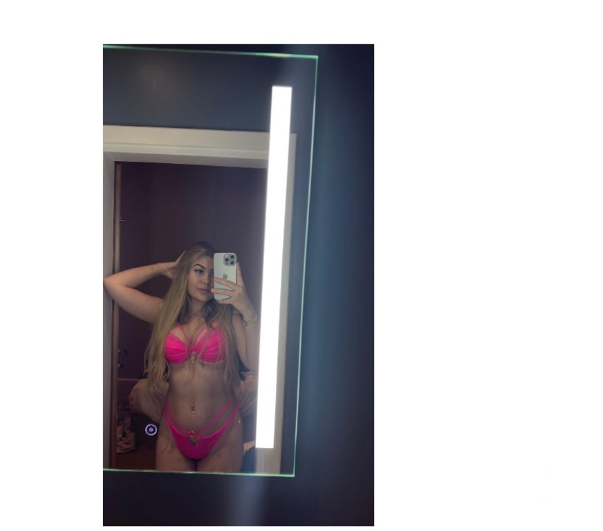 Escorts South West London Merton Park Station - South West London - Photos for Kind energy, smooth embrace, meaningful bond π«π
