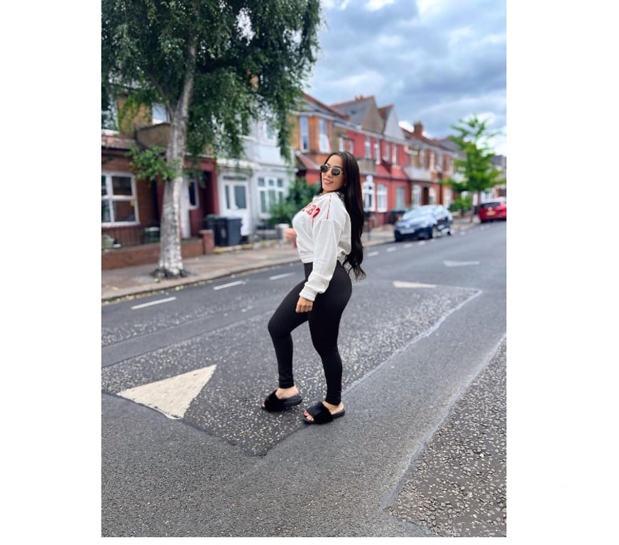 Escorts South West London Tooting Broadway - South West London - Photos for Whispers in the dark, heated moments, wild chemistry 🔥