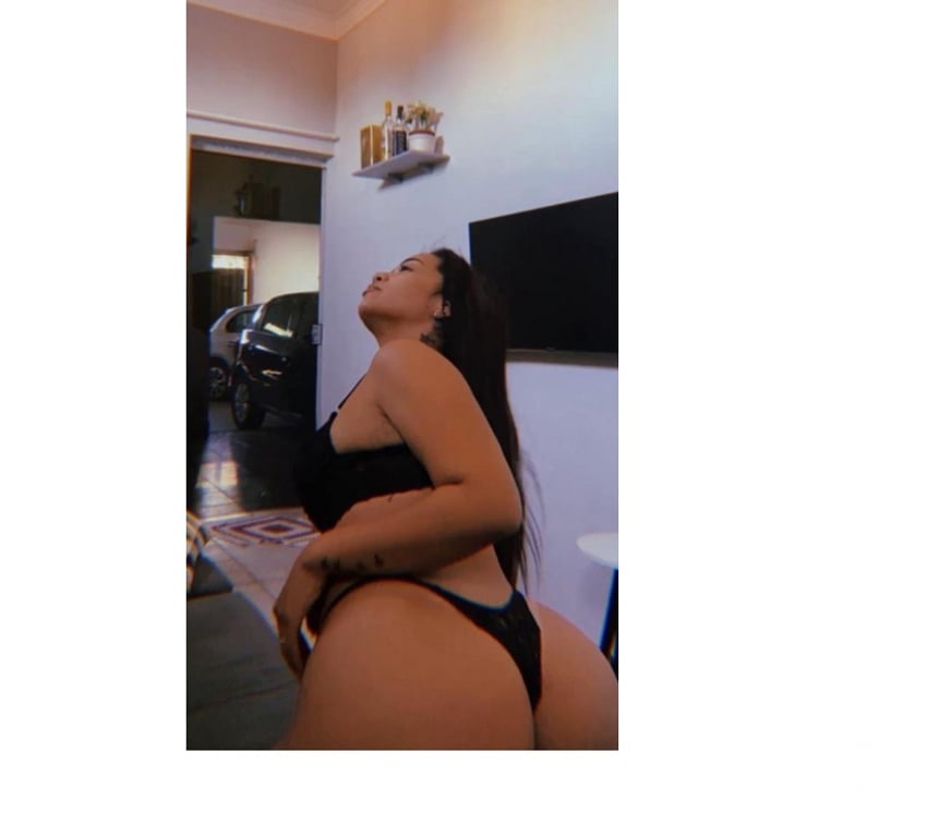 Escorts South West London Tooting Broadway - South West London - Photos for Whispers in the dark, heated moments, wild chemistry 🔥