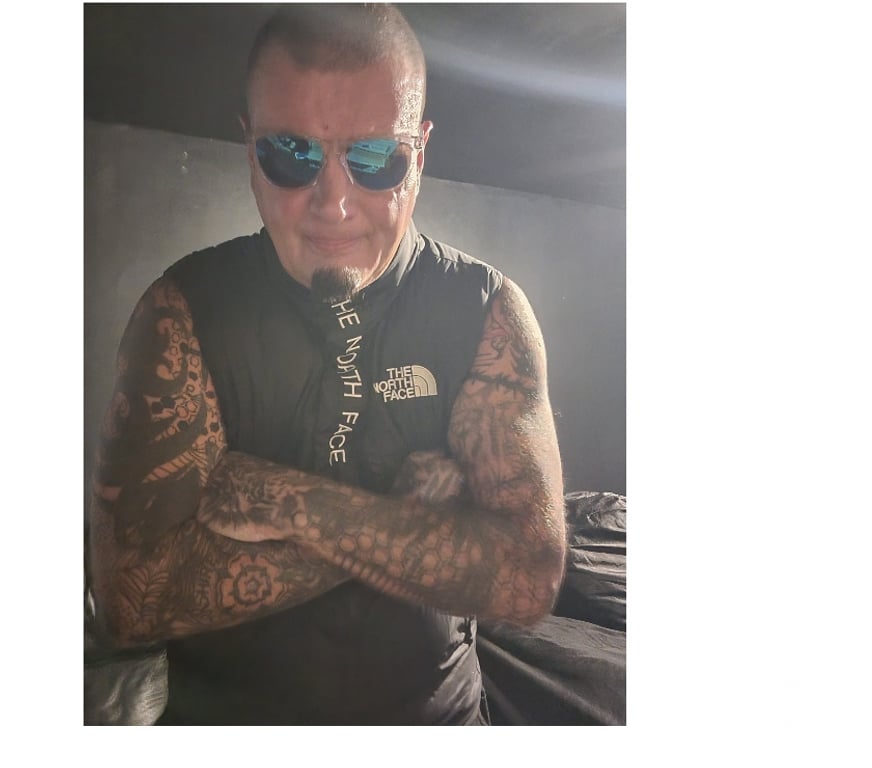 Local Swingers West Yorkshire Bradford - Photos for Mature Man Seeks Fun NSA CASUAL MEET UPS
