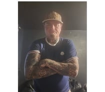 MATURE MAN OFFERIMG NAUGHTY BEDROOM FUN