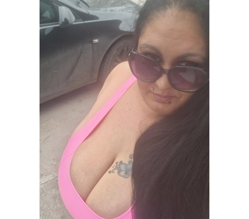 Escorts North West London Neasden - North West London - Photos for Last few days!Biggest boobs back!best sloppy owo!cim!bbw