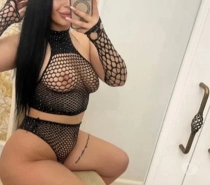 Escorts London Gatwick Airport Crawley - Photos for BEST SERVICE OUTCALL NO RUSH NEW LORY
