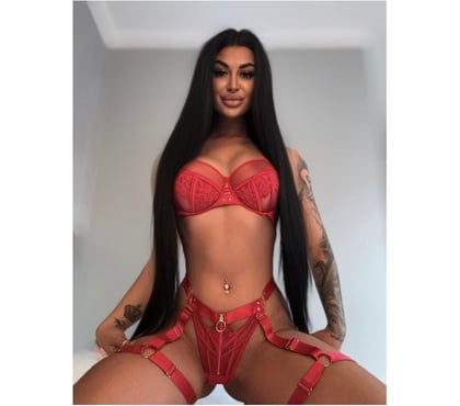 Escorts and Massages Wolverhampton City Centre Wolverhampton - Photos for Alice♥️New in the town♥️Hot girl🔥No Rush🤩