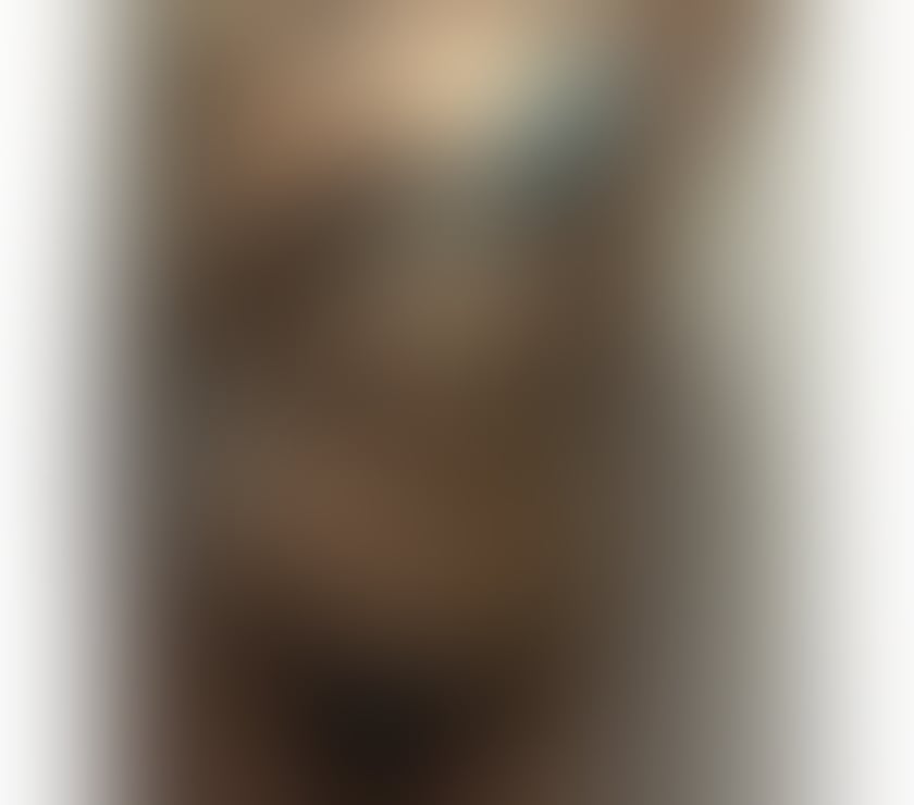 Escorts West Midlands Birmingham - Photos for New in town 22 year old Pakistani Yasmin
