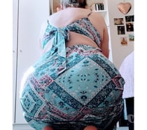 Rachel queen of curves online only