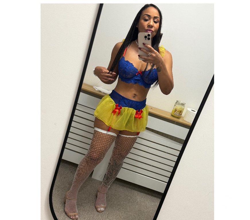 Escorts North London Ponders End - Enfield - Photos for 🇧🇷 Melissa sexy having your party🇧🇷