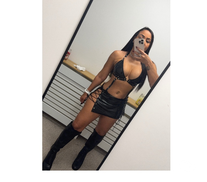 Escorts North London Ponders End - Enfield - Photos for 🇧🇷 Melissa sexy having your party🇧🇷