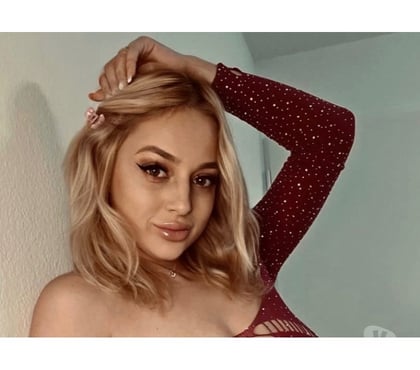 Escorts Darlington Town Centre Darlington - Photos for Soft hands girl with sexy shapes😋