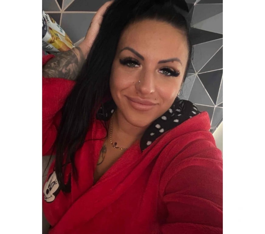 Escorts Merseyside Saint Helens - Photos for DISCRETE HOUSE ! Tantrick & Lingam , Hot OIL !
