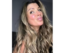 Girlfriend MessagesVideosTextingCalls