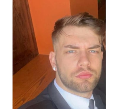 Gay escorts Rochester Medway - Kent - Photos for Northern lad looking for a fun time