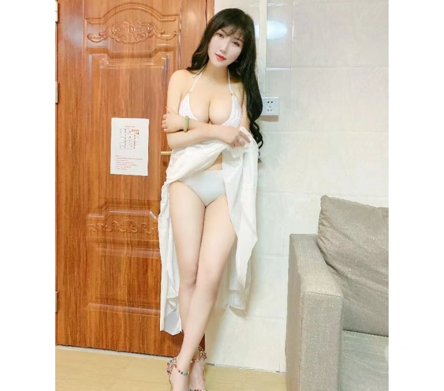 Escorts Leicestershire Leicester - Photos for Beautiful Hot Asian Lady In Town