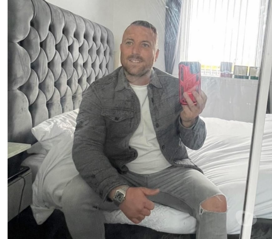 Gay massage Kent Maidstone - Photos for Ex soldier boy waiting for orders