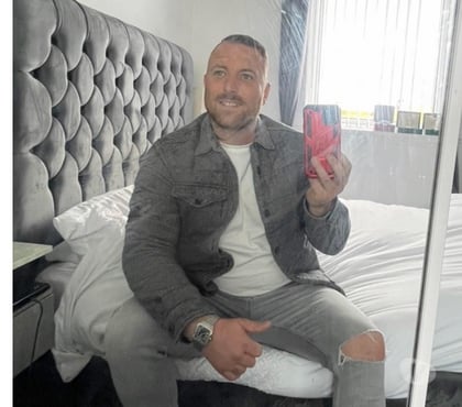 Gay Escorts Barming Maidstone - Photos for Ex soldier boy waiting for orders