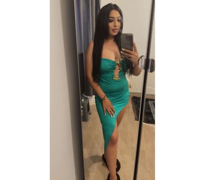 OWO Escorts East Ham East London - Photos for Rossa 🍑 Bombshell 🍑No Rush 🍑🎊💕Party 🎉🎊