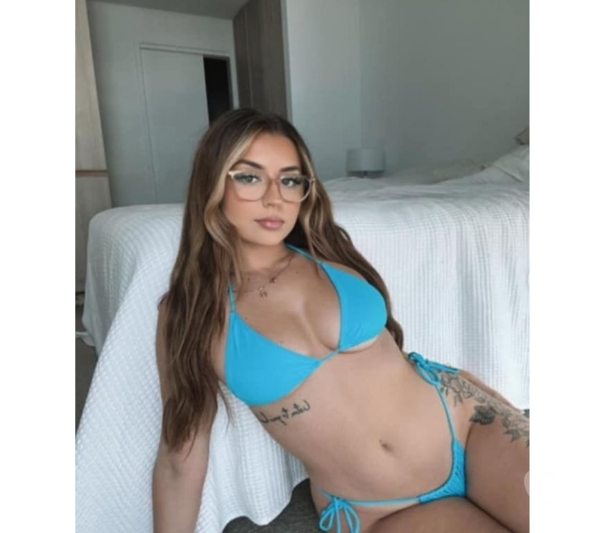 Escorts South West London Kingston upon Thames - Photos for Ready for party now 😍