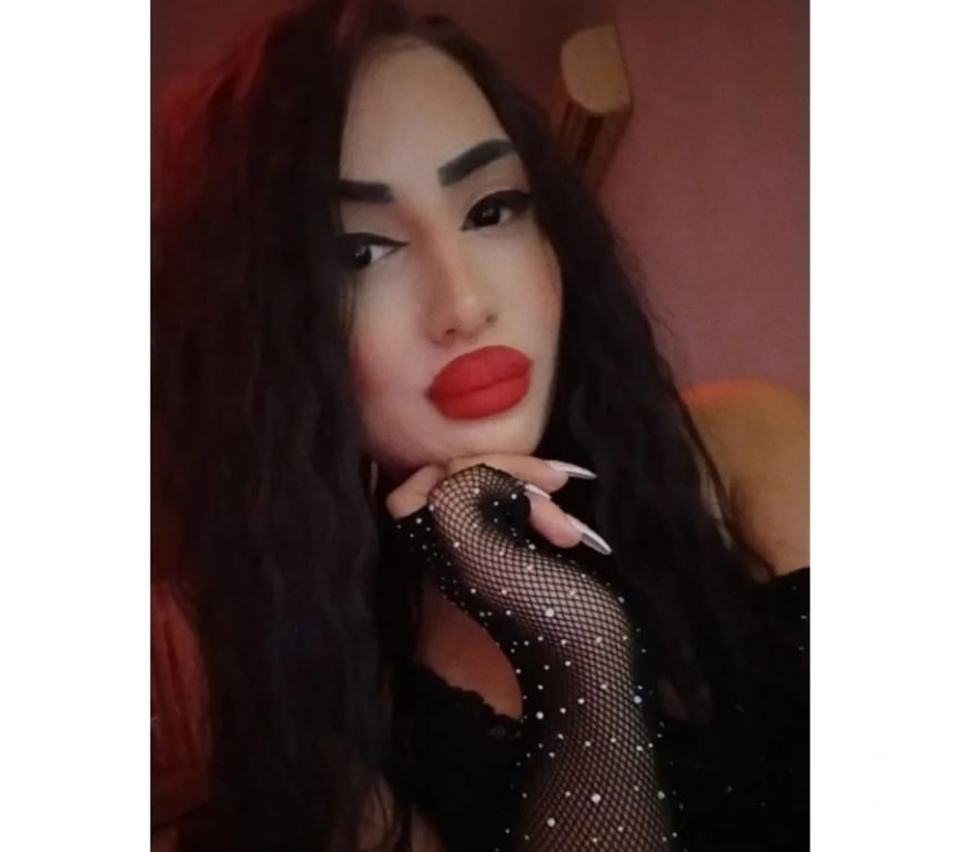 Escorts South West London Putney Bridge Station - South West London - Photos for Jessica new in town !! Party whit me