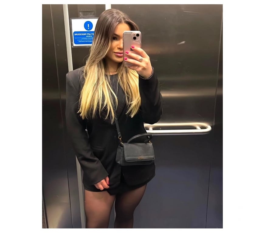 Escorts Cardiff Cardiff City Centre - Cardiff - Photos for BRAZILIAN 🇧🇷 LARISSA 🍑 PARTY GIRL 🎉 BEST OWO