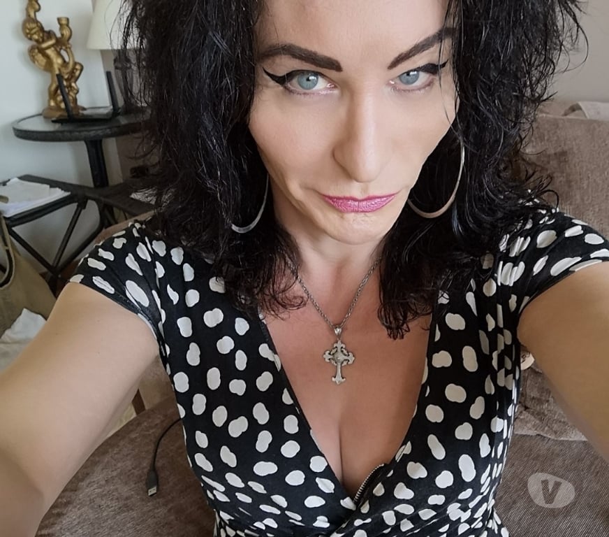 Trans Escorts Rhondda Cynon Taf Tonypandy - Rhondda Cynon Taf - Photos for ts celine Busty 54 year old Trans