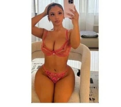 Escort Westcliff-on-Sea Southend-on-Sea - Photos for Young Sexy big botty in Westcliff