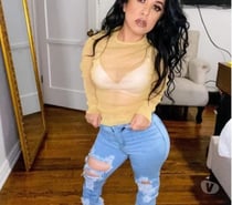 I'm new in here contact me on WhatsApp