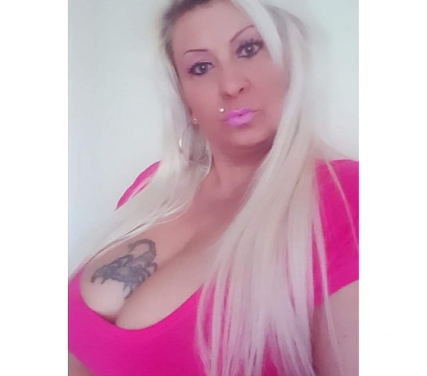 Escorts Hertfordshire Watford - Photos for Amanda🔥40-60-80 Horny Milf big natural boob's ❤️gfe