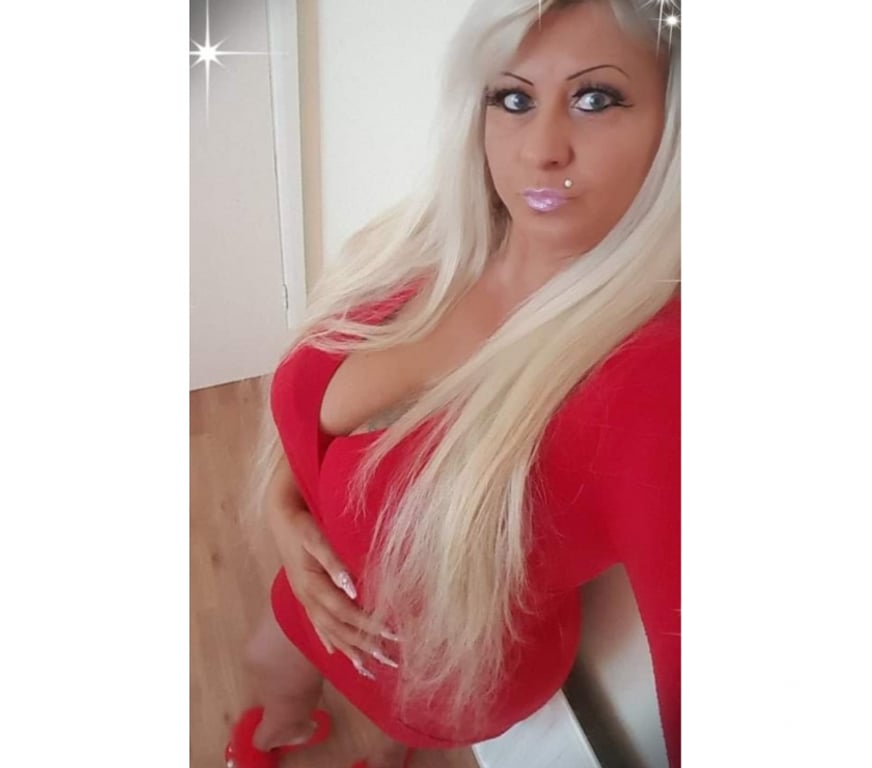 Escorts Hertfordshire Watford - Photos for Amanda🔥40-60-80 Horny Milf big natural boob's ❤️gfe