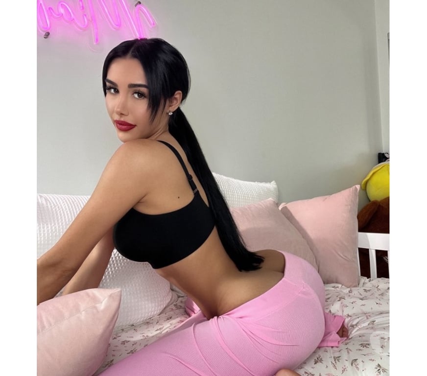 Escorts Cardiff Cardiff City Centre - Cardiff - Photos for 🍑Isis brunett amazing BJ new in the town 🔥