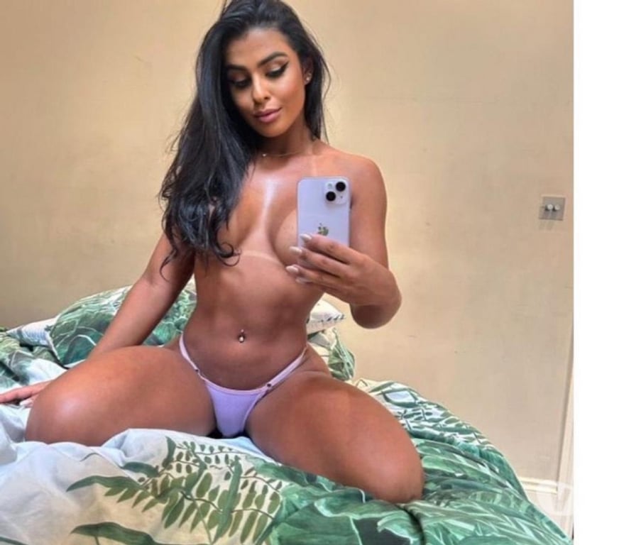 Escorts Hertfordshire Stevenage - Photos for NEW IN TOWN CALL ME ☎️