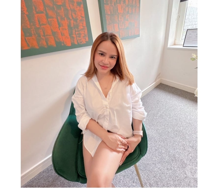 Escorts Cheshire East Congleton - Cheshire East - Photos for Hello name thai Anna