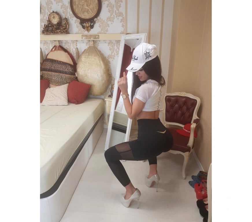 Escorts West Sussex Crawley - Photos for NEW IN TOWNđLAURA FOR YOUâ¤ď¸