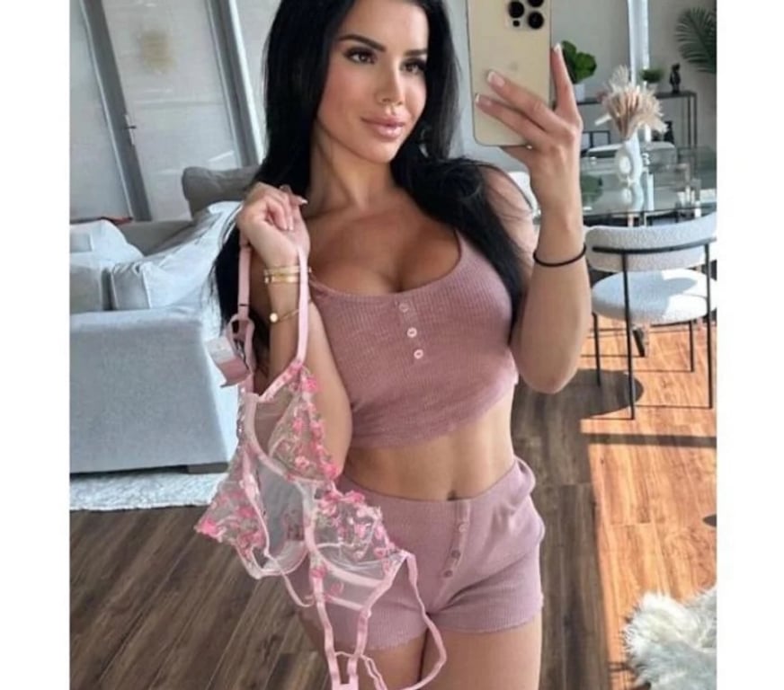 Escorts Essex Harlow - Photos for ✨Surrender to Desire✨—SANDRA YOUR MUSE💖Real