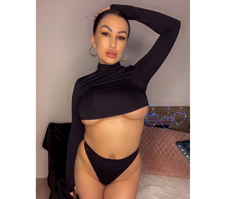 Escorts West Midlands Wolverhampton - Photos for 🍑BIGG ASS🍑FULL SERV☎️WEET&HORNY🔥